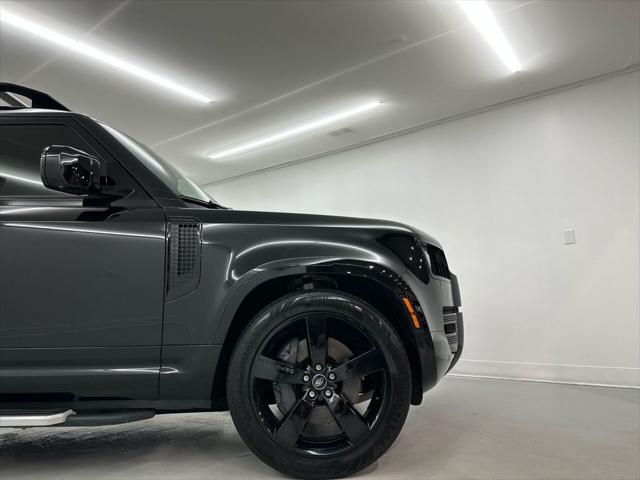 2023 Land Rover Defender 110 X-Dynamic SE