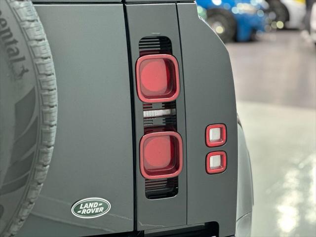 2023 Land Rover Defender 110 X-Dynamic SE