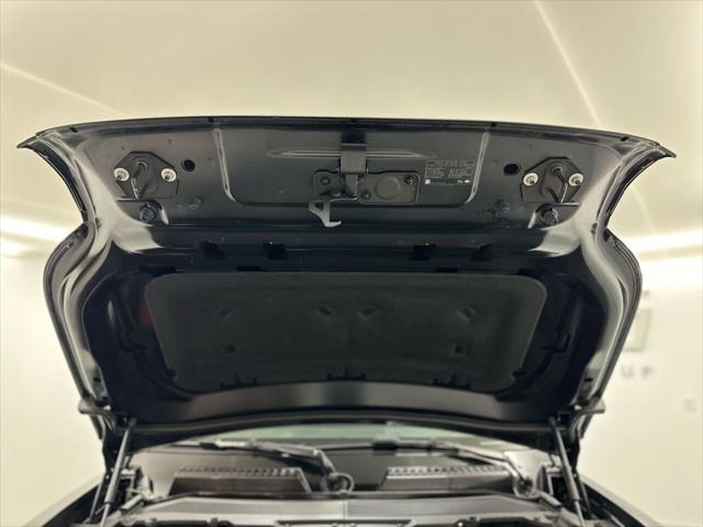 2023 Land Rover Defender 110 X-Dynamic SE