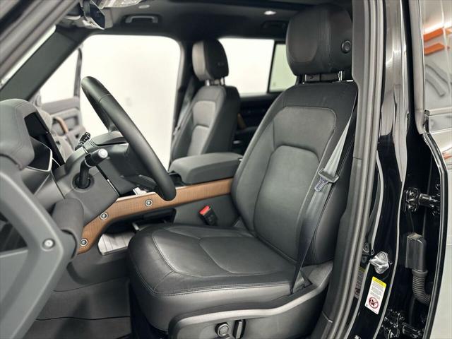 2023 Land Rover Defender 110 X-Dynamic SE