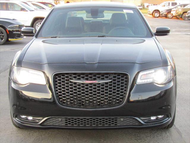 2023 Chrysler Chrysler 300 300S V6