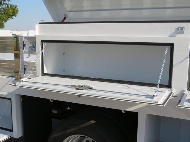 2023 Ram 4500 Chassis Tradesman/SLT