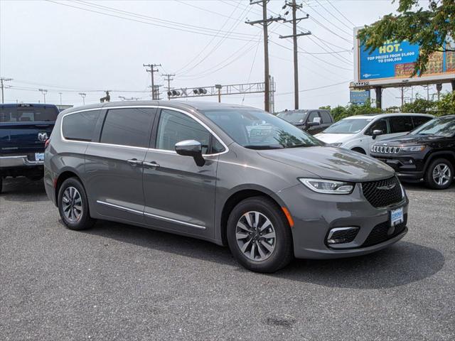 2023 Chrysler Pacifica Plug-In Hybrid PACIFICA PLUG-IN HYBRID LIMITED