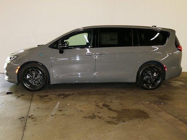 2023 Chrysler Pacifica Hybrid PACIFICA PLUG-IN HYBRID LIMITED