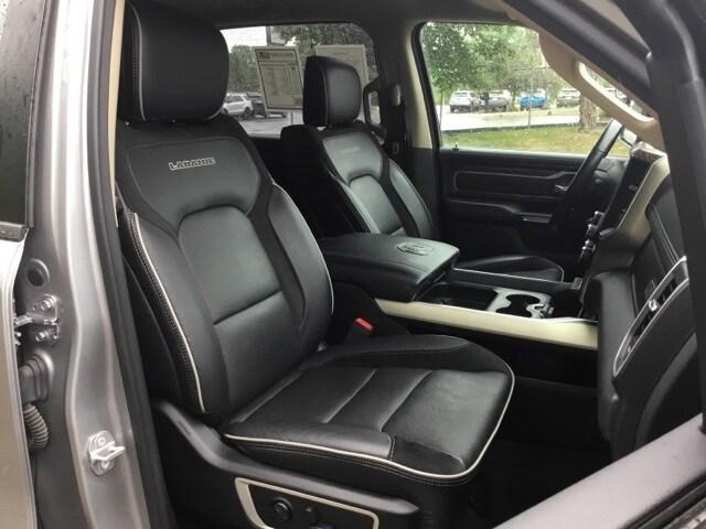 2020 Ram 1500 Laramie Crew Cab 4x4 5'7" Box