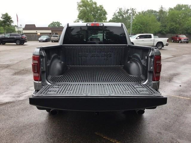 2020 Ram 1500 Laramie Crew Cab 4x4 5'7" Box