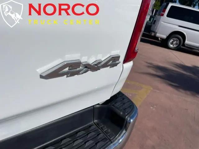 2021 Ram 1500 Big Horn Crew Cab 4x4 5'7" Box