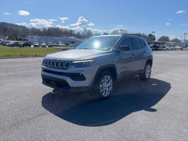 2023 Jeep Compass COMPASS LATITUDE LUX 4X4