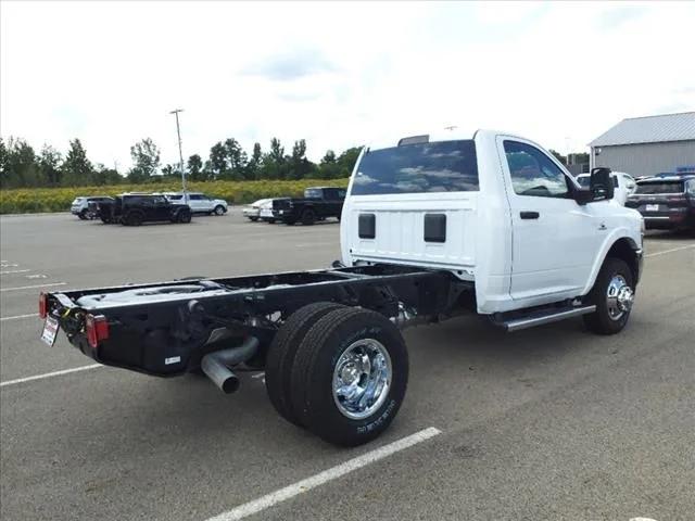 2024 RAM Ram 3500 Chassis Cab RAM 3500 TRADESMAN CHASSIS REGULAR CAB 4X4 60 CA