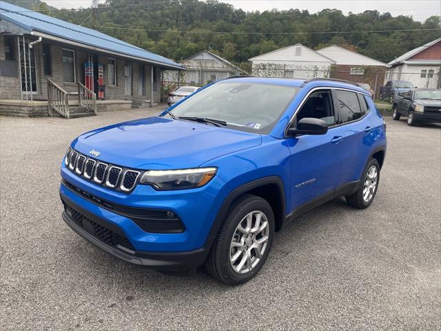 2023 Jeep Compass COMPASS LATITUDE LUX 4X4