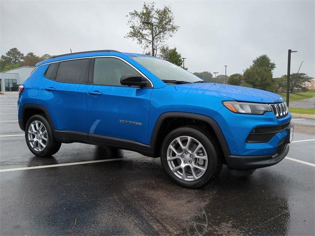 2023 Jeep Compass COMPASS LATITUDE LUX 4X4