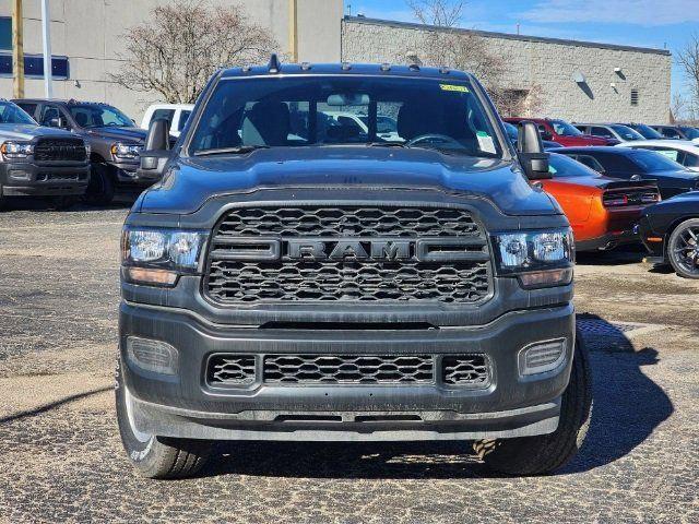 2024 RAM Ram 2500 RAM 2500 TRADESMAN CREW CAB 4X4 64 BOX