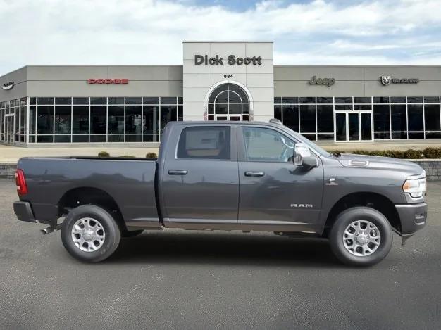2024 RAM Ram 3500 RAM 3500 LARAMIE CREW CAB 4X4 64 BOX