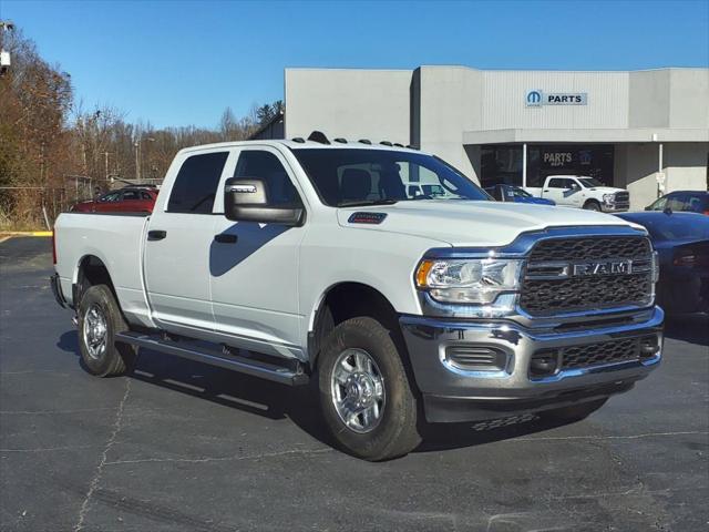 2024 RAM Ram 2500 RAM 2500 TRADESMAN CREW CAB 4X4 64 BOX