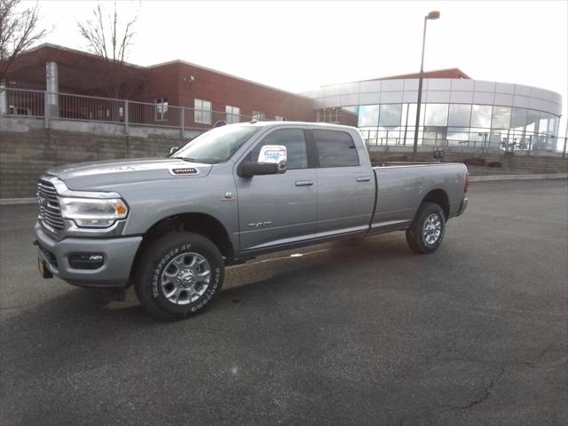 2024 RAM Ram 3500 RAM 3500 LARAMIE CREW CAB 4X4 8 BOX