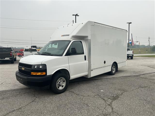 2021 Chevrolet Express Cutaway 3500 Work Van