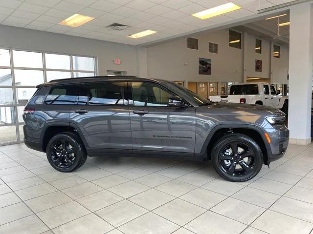 2023 Jeep Grand Cherokee GRAND CHEROKEE L ALTITUDE 4X4