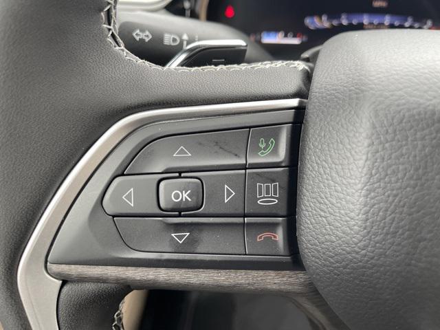 2023 Jeep Grand Cherokee GRAND CHEROKEE L LIMITED 4X4