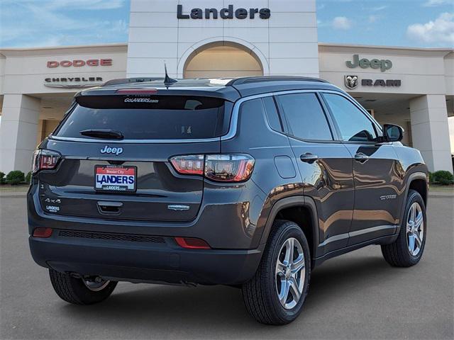 2023 Jeep Compass COMPASS LATITUDE 4X4