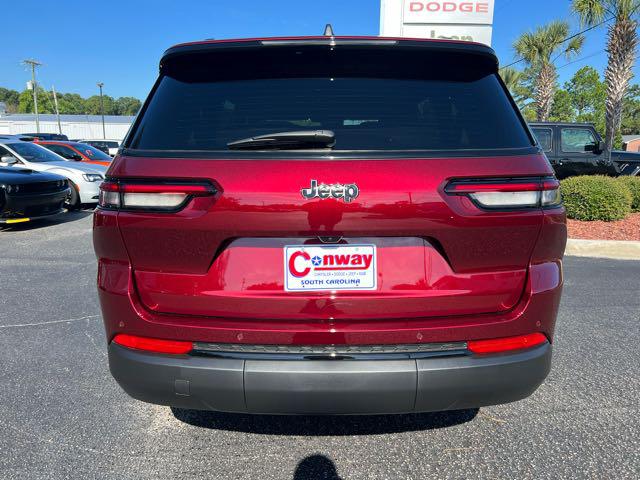 2023 Jeep Grand Cherokee Altitude 4x2