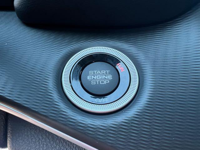 2023 Jeep Grand Cherokee Altitude 4x2