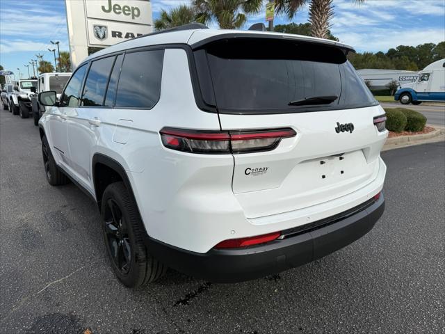 2023 Jeep Grand Cherokee Altitude 4x2
