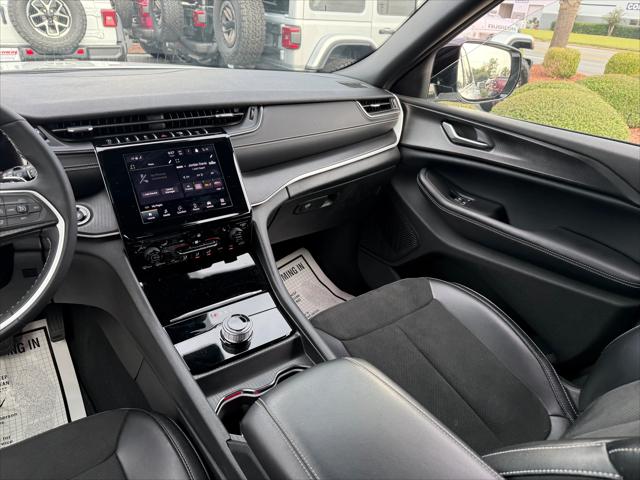 2023 Jeep Grand Cherokee Altitude 4x2