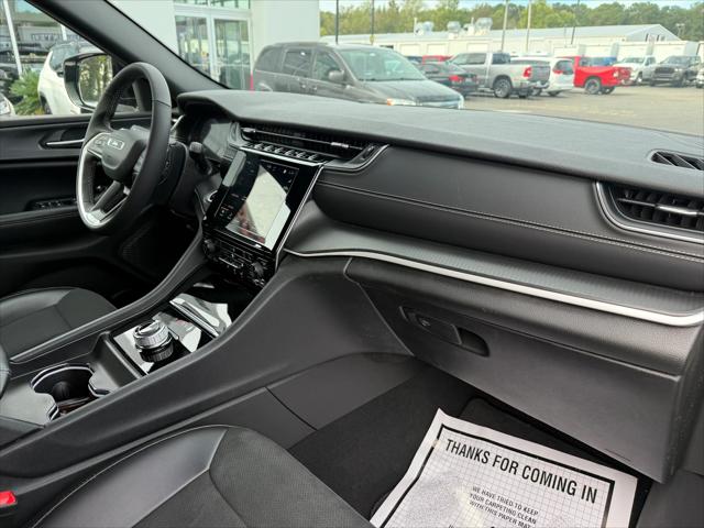 2023 Jeep Grand Cherokee Altitude 4x2