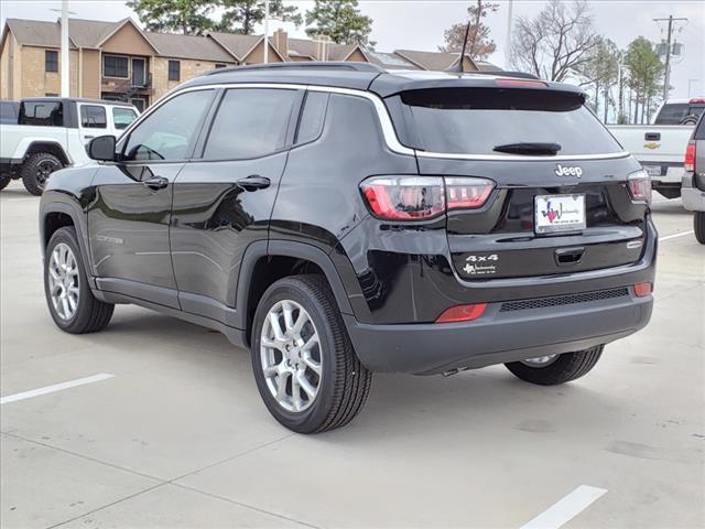 2023 Jeep Compass COMPASS LATITUDE LUX 4X4