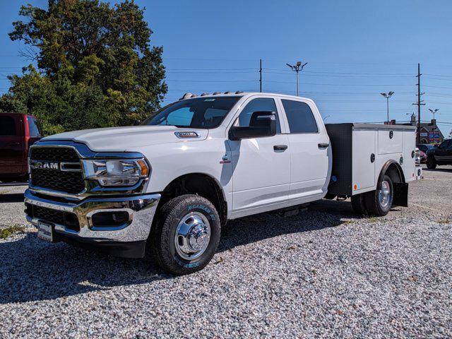 2023 RAM Ram 3500 Chassis Cab RAM 3500 TRADESMAN CREW CAB CHASSIS 4X4 60 CA