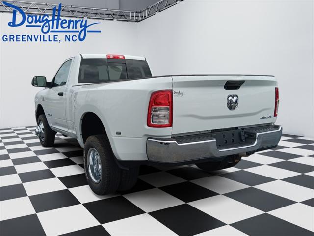 2022 RAM 3500 Tradesman Regular Cab 4x4 8 Box