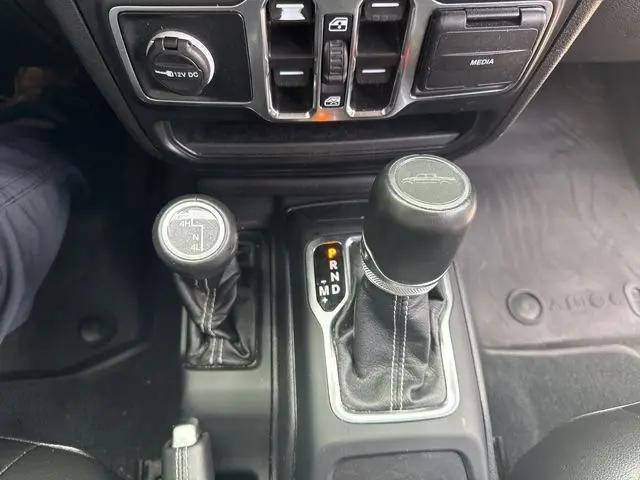 2022 Jeep Gladiator Overland