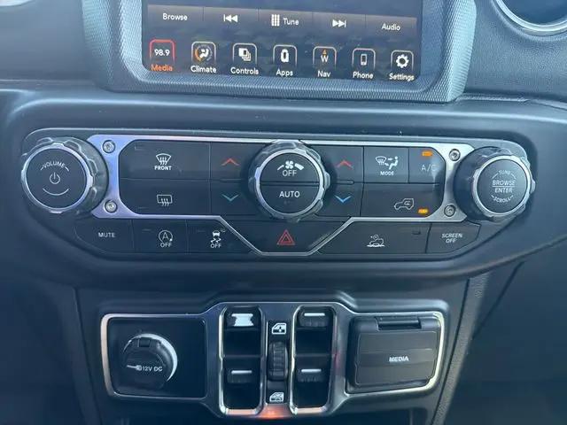 2022 Jeep Gladiator Overland