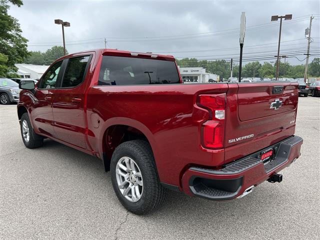 2023 Chevrolet Silverado 1500 4WD Crew Cab Short Bed RST