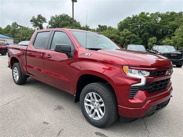 2023 Chevrolet Silverado 1500 4WD Crew Cab Short Bed RST