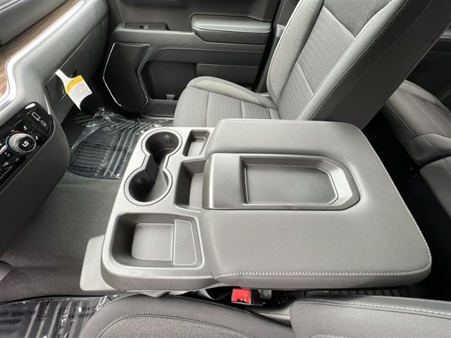 2023 Chevrolet Silverado 1500 4WD Crew Cab Short Bed RST