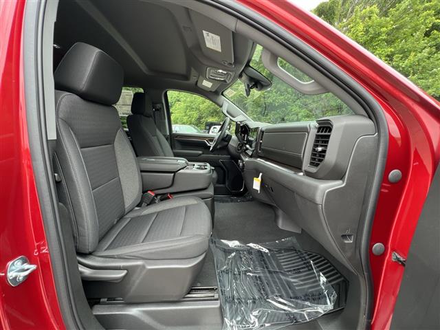 2023 Chevrolet Silverado 1500 4WD Crew Cab Short Bed RST