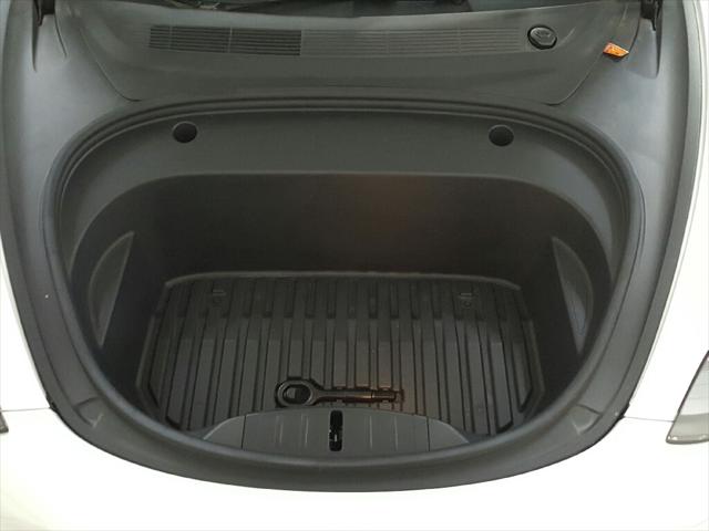 2021 Tesla Model 3 Standard Range Plus Rear-Wheel Drive