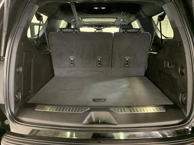 2023 GMC Yukon XL 4WD AT4