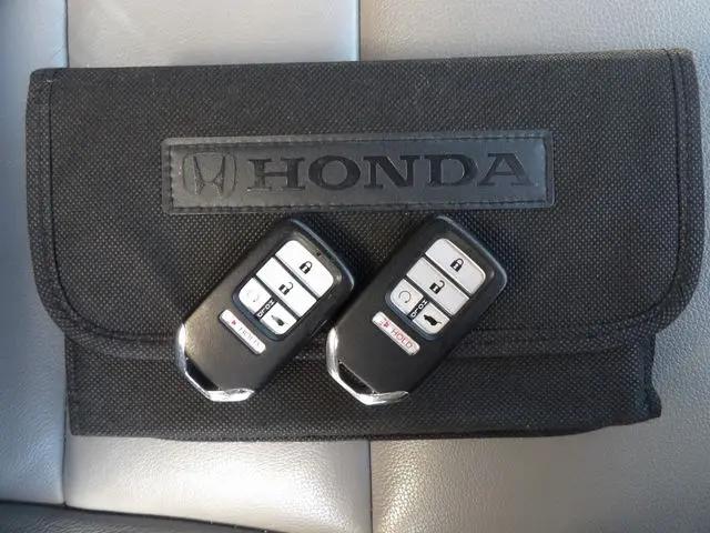 2022 Honda Pilot AWD Touring 7 Passenger