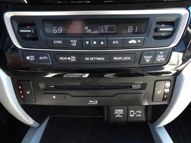 2022 Honda Pilot AWD Touring 7 Passenger