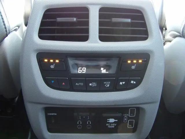 2022 Honda Pilot AWD Touring 7 Passenger