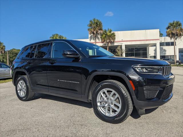 2023 Jeep Grand Cherokee GRAND CHEROKEE LAREDO 4X4