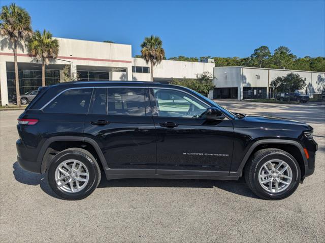 2023 Jeep Grand Cherokee GRAND CHEROKEE LAREDO 4X4