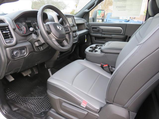 2023 Ram 4500 Chassis Tradesman/SLT