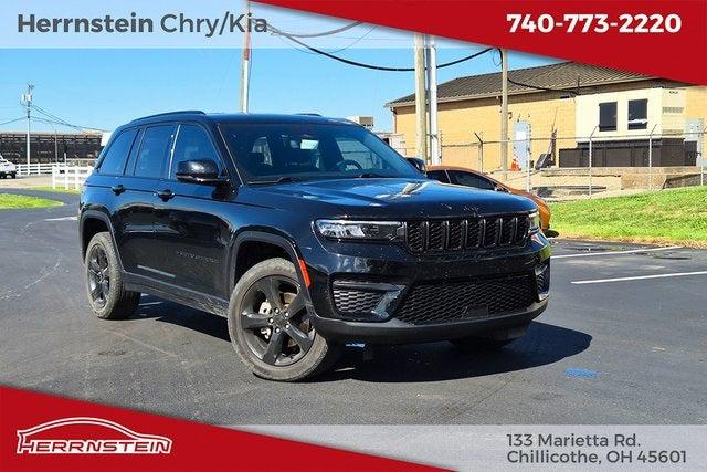 2022 Jeep Grand Cherokee Altitude 4x4 2022 Jeep Grand Cherokee Altitude 4x4