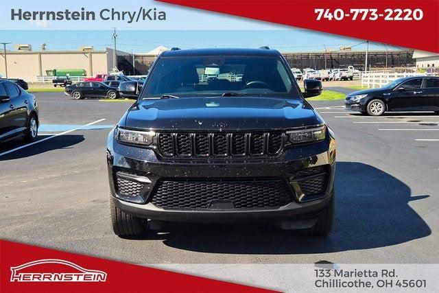 2022 Jeep Grand Cherokee Altitude 4x4 2022 Jeep Grand Cherokee Altitude 4x4