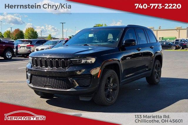 2022 Jeep Grand Cherokee Altitude 4x4 2022 Jeep Grand Cherokee Altitude 4x4
