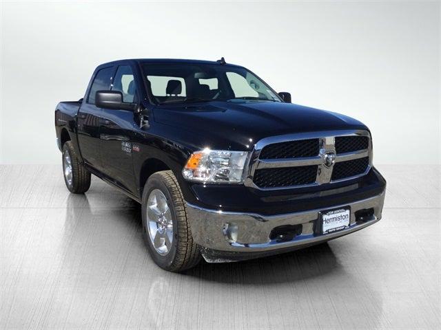 2023 RAM Ram 1500 Classic RAM 1500 CLASSIC TRADESMAN CREW CAB 4X4 57 BOX