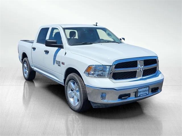 2023 RAM Ram 1500 Classic RAM 1500 CLASSIC TRADESMAN CREW CAB 4X4 57 BOX